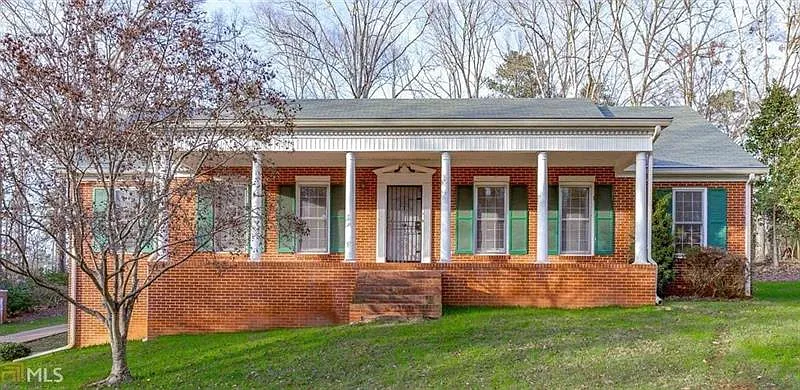 165 Brookshire Dr photo 1
