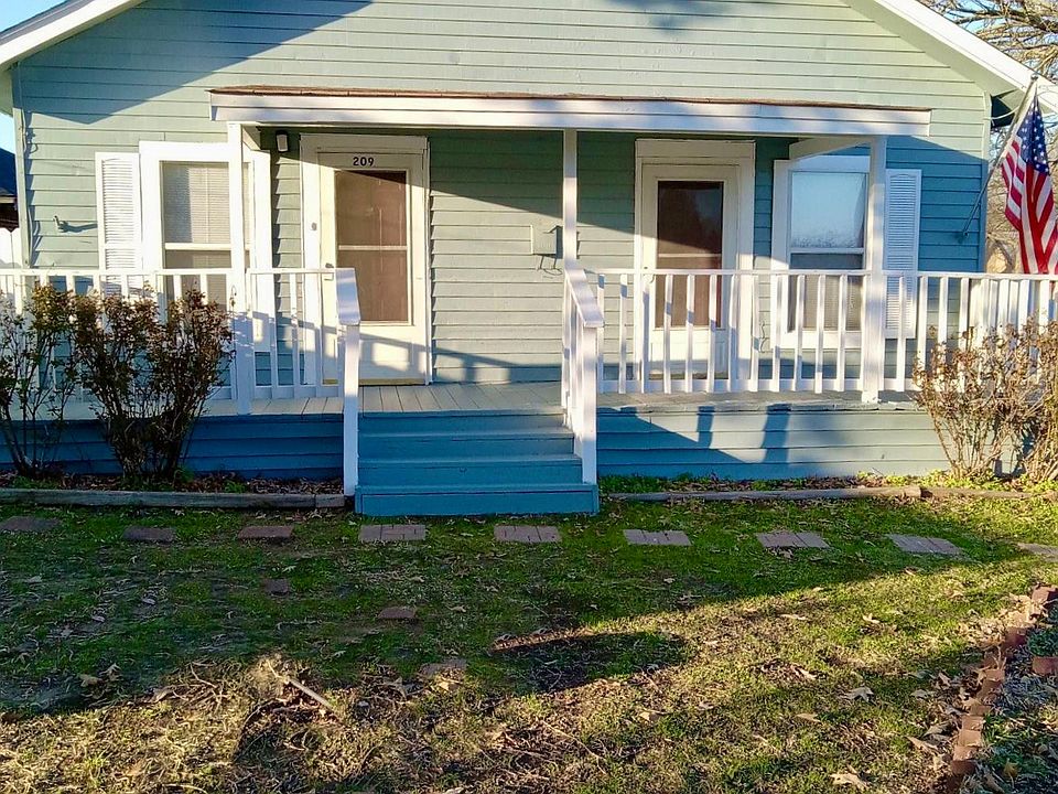 209 W McKay St, Troup, TX 75789 Zillow