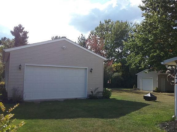 5th image of 766 Glencairn Ln