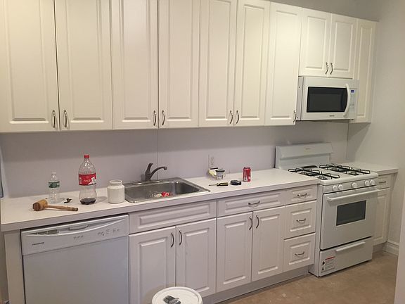 5th image of 7001 113th St APT 1J