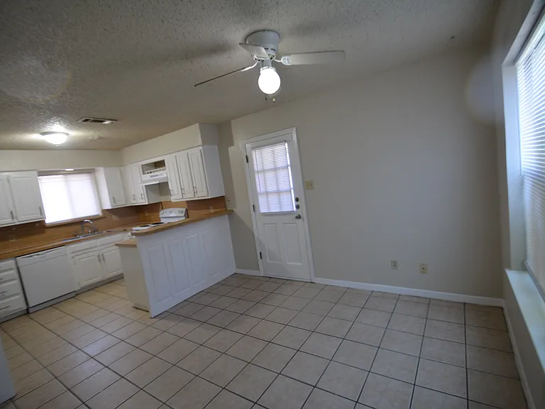 2238 Brigadoon Ct #2238 — Photo 10