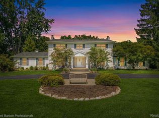 23700 Old Orchard Trl, Bingham Farms, MI