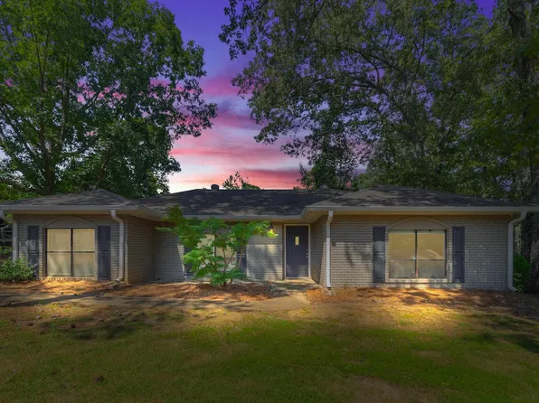 5368 Balboa Ave, Pinson, AL 35126