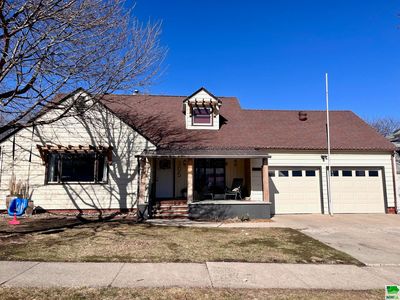 305 11th St, Alton, IA, 51003
