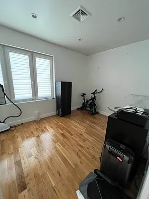 Rented by John R. Real Estate | media 23