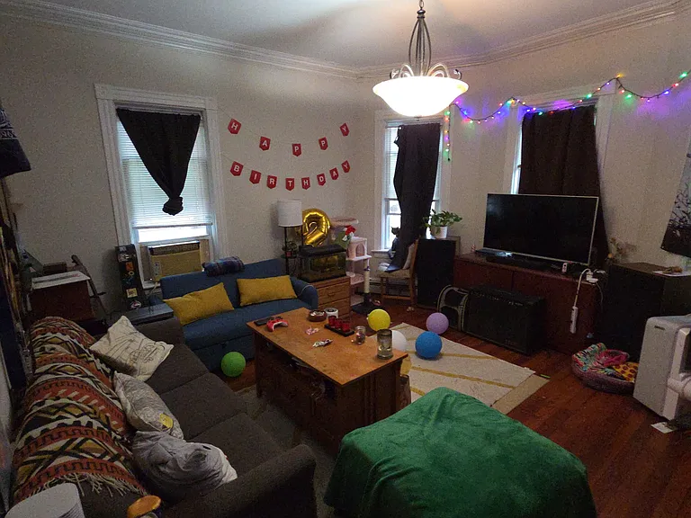 29 Brighton St #1 — Photo 3