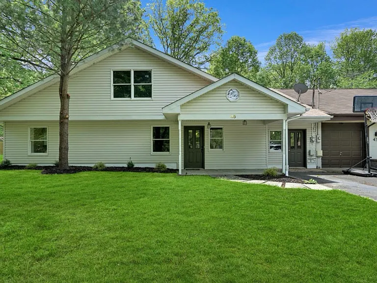 45 Tamara Dr — Photo 1