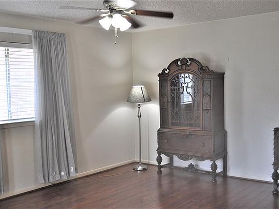 2nd image of 21447 Park Bishop Dr