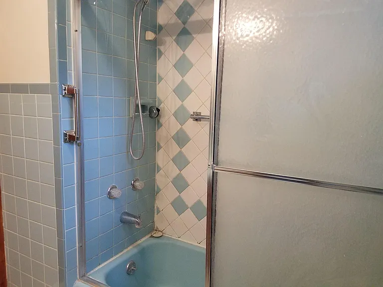 514 Corporation Rd — Photo 10