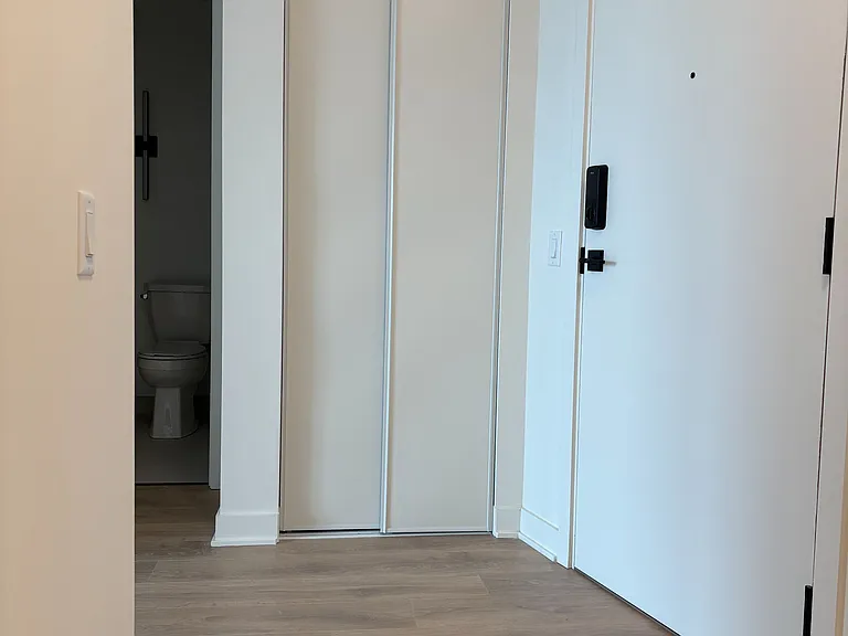 1185 Dupont St #1403 — Photo 31