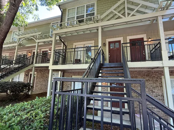 660 Barnett Shoals Rd APT 128, Athens, GA 30606