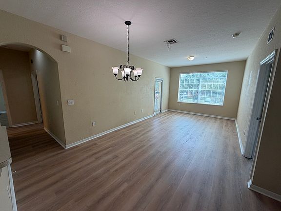 4th image of 6335 Contessa Dr APT 204