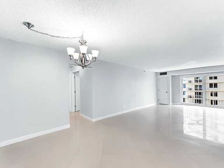 3215 S Ocean Blvd #407 — Photo 32