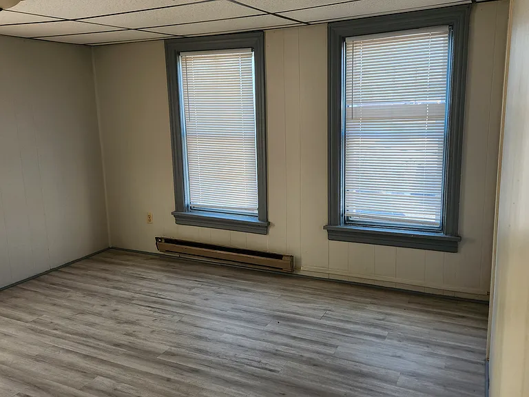 35 S 2nd St #4 — Photo 8