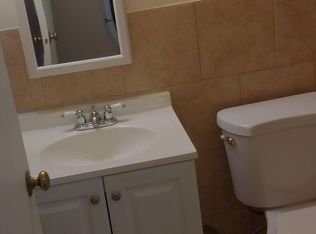 436 Inland Dr APT 1A, Wheeling, IL 60090