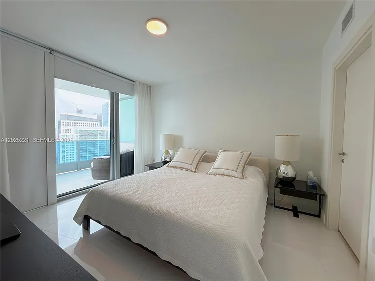 200 Biscayne Boulevard Way #4104 — Photo 7