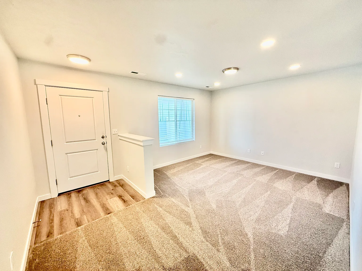 4 bed, 2624 sqft, $3,000 — Photo 3