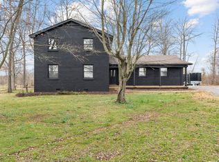 1447 Maxwell Branch Rd, Cottontown, TN 37048