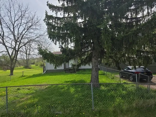 4214 N Linden Rd, Flint, MI 48504
