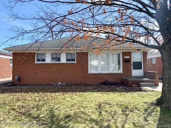 24286 Roxana Ave, Eastpointe, MI 48021