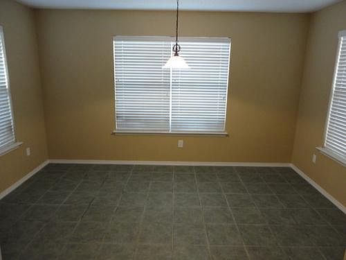 4th image of 8704 Gaines Dr