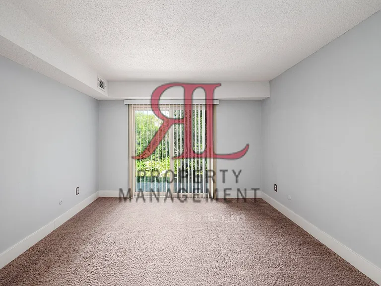 1212 Lake Shore Dr — Photo 19