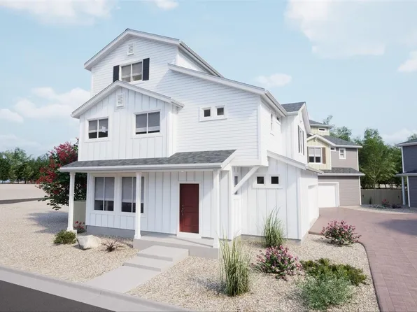 46521 Sunflower Lane, Bennett, CO 80102