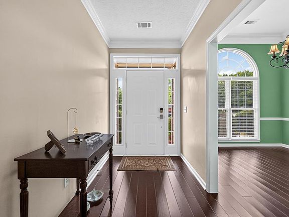 4th image of 70 Ellerslie Way