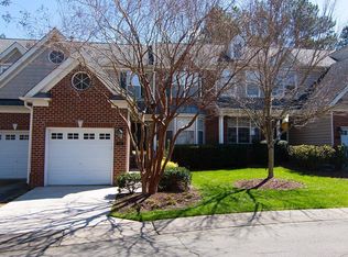 9437 Oglebay Ct, Raleigh, NC 27617