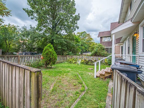 5th image of 908 Dewey Ave