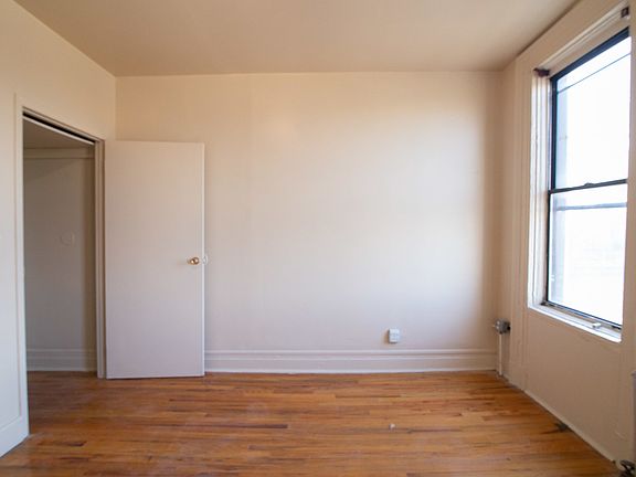 3rd image of 248 Stagg St #3A