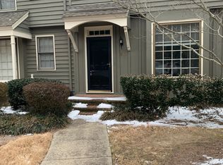 930 Albany Ct, Raleigh, NC 27615