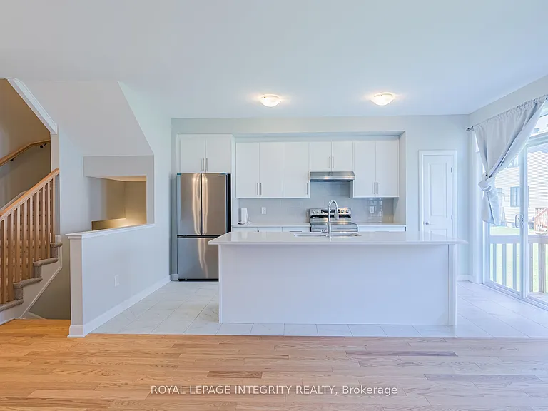 96 Osler St E — Photo 7
