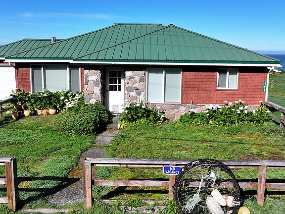 3rd image of 33620 Ophir Rd