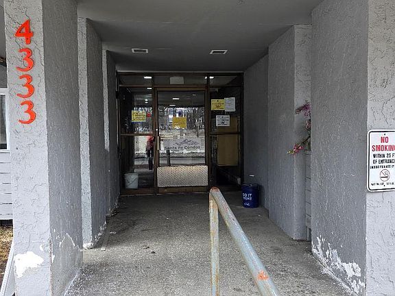 2nd image of 4333 San Ernesto Ave #W305