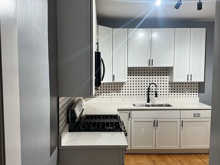 1814 Warren St — Photo 19