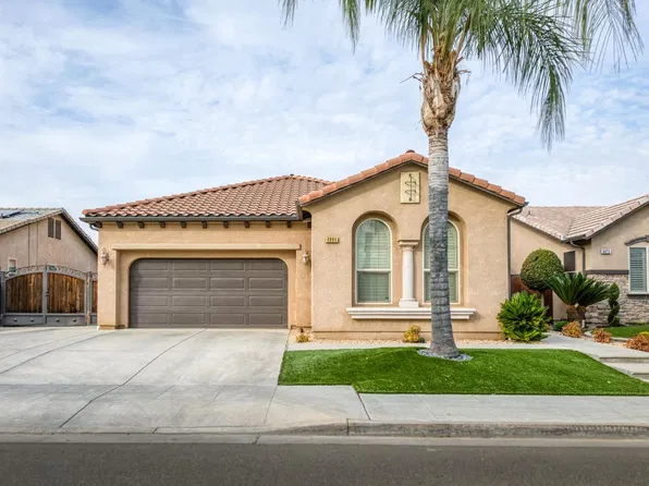 6884 W Calimyrna Ave, Fresno, CA 93723