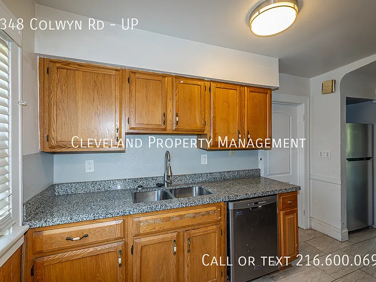 3348 Colwyn Rd #UP — Photo 8