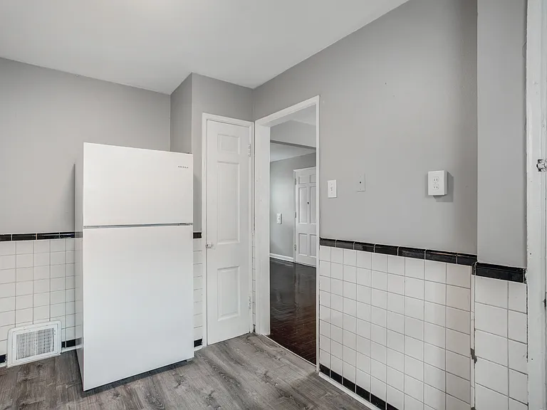 1345 Coolidge Dr — Photo 17