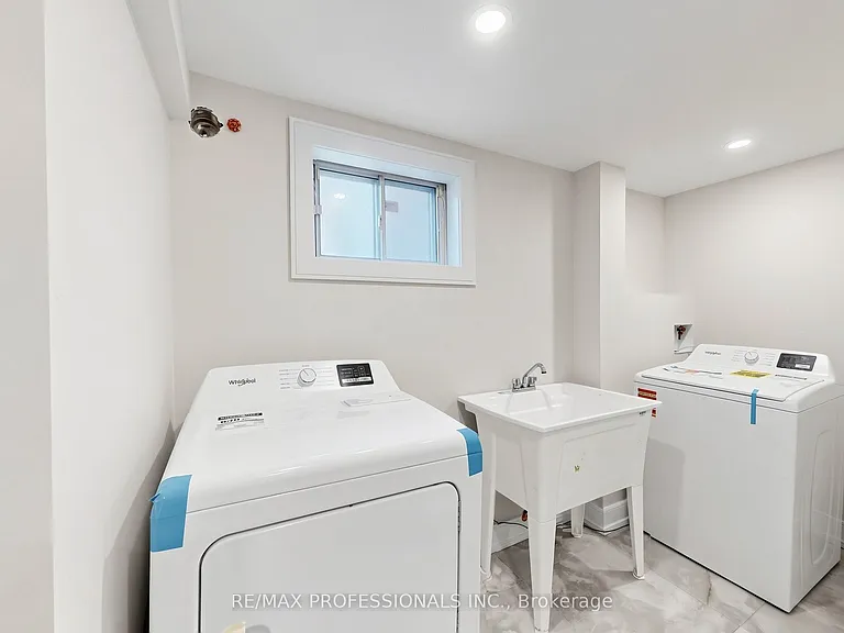 25 Carsbrooke Rd — Photo 39