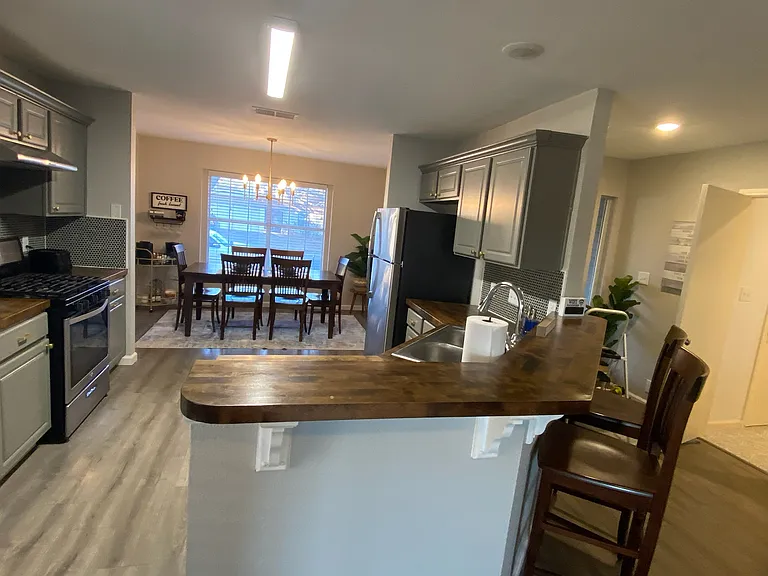 2022 Balsam Way — Photo 3