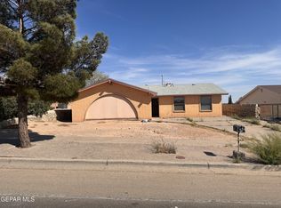 1616 Leroy Bonse Dr, El Paso, TX 79936