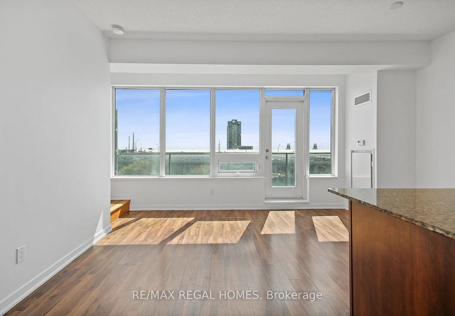 2 bed, $2,850 — Photo 1
