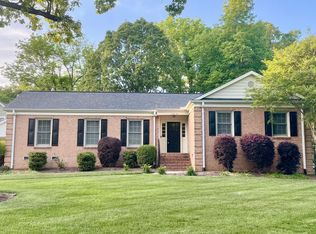 6810 Rosemary Ln, Charlotte, NC 28210