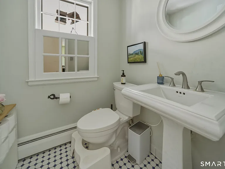 32 Fox Den Rd — Photo 11