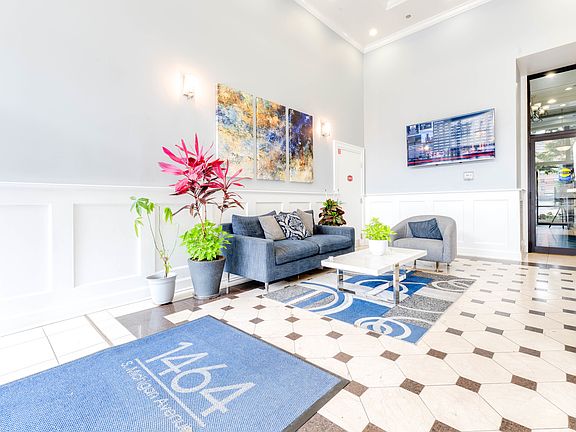 2nd image of 1464 S Michigan Ave APT 1509