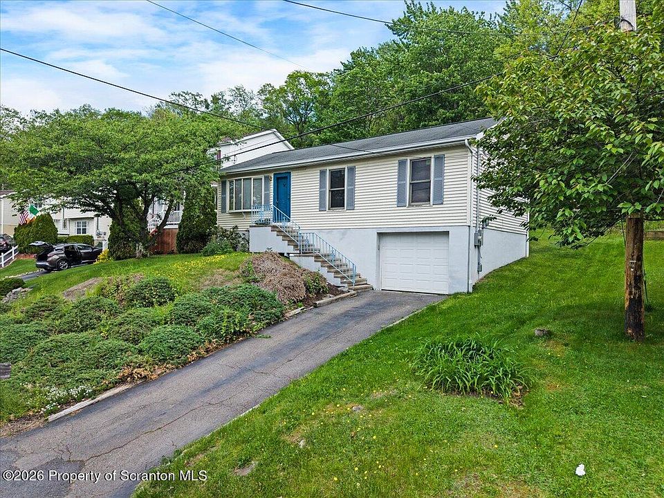 1st image of 1207 Moltke Ave