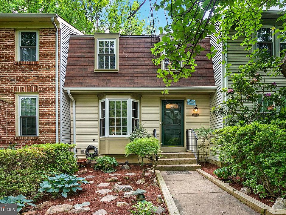 1st image of 10059 Chestnut Wood Ln