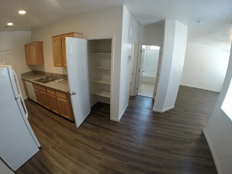 3209 Alhambra Meadow Ct #B — Photo 6