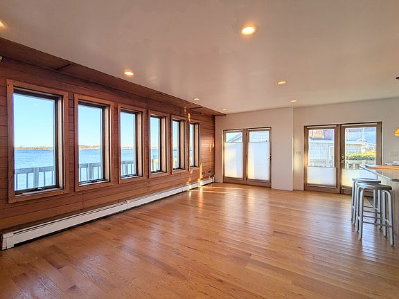 5th image of 528 Minnieford Ave Unit D